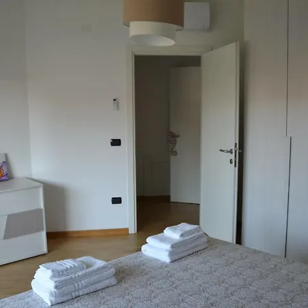 Apt. Acacia - Zona Ospedale Sant'orsola E Fiera Boloňa