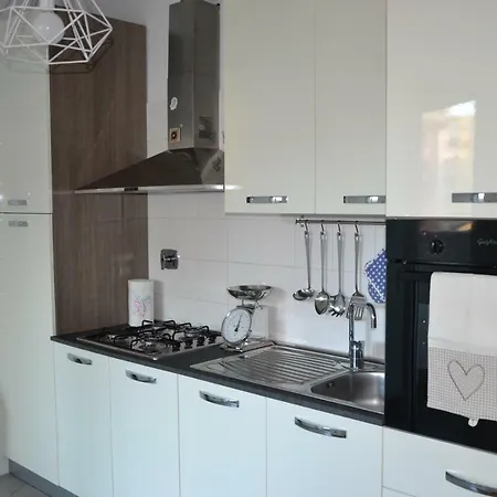 Apt. Acacia - Zona Ospedale Sant'orsola E Fiera 4*