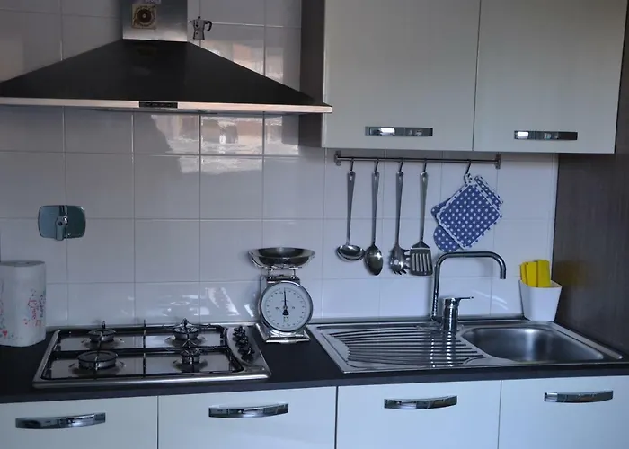 Bed & Breakfast Apt. Acacia - Zona Ospedale Sant'orsola E Fiera 4*